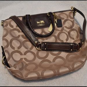 AMAZING Condition Coach Purse